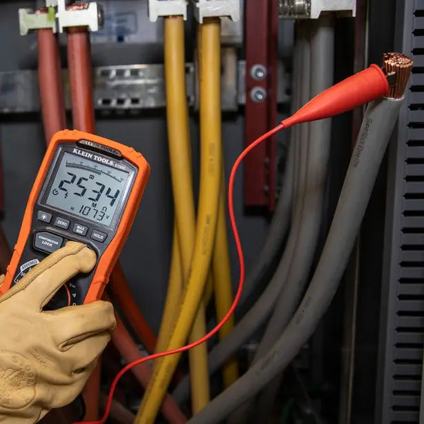 KLEIN 1000V INSULATION RESISTANCE TESTER CATIII AET600